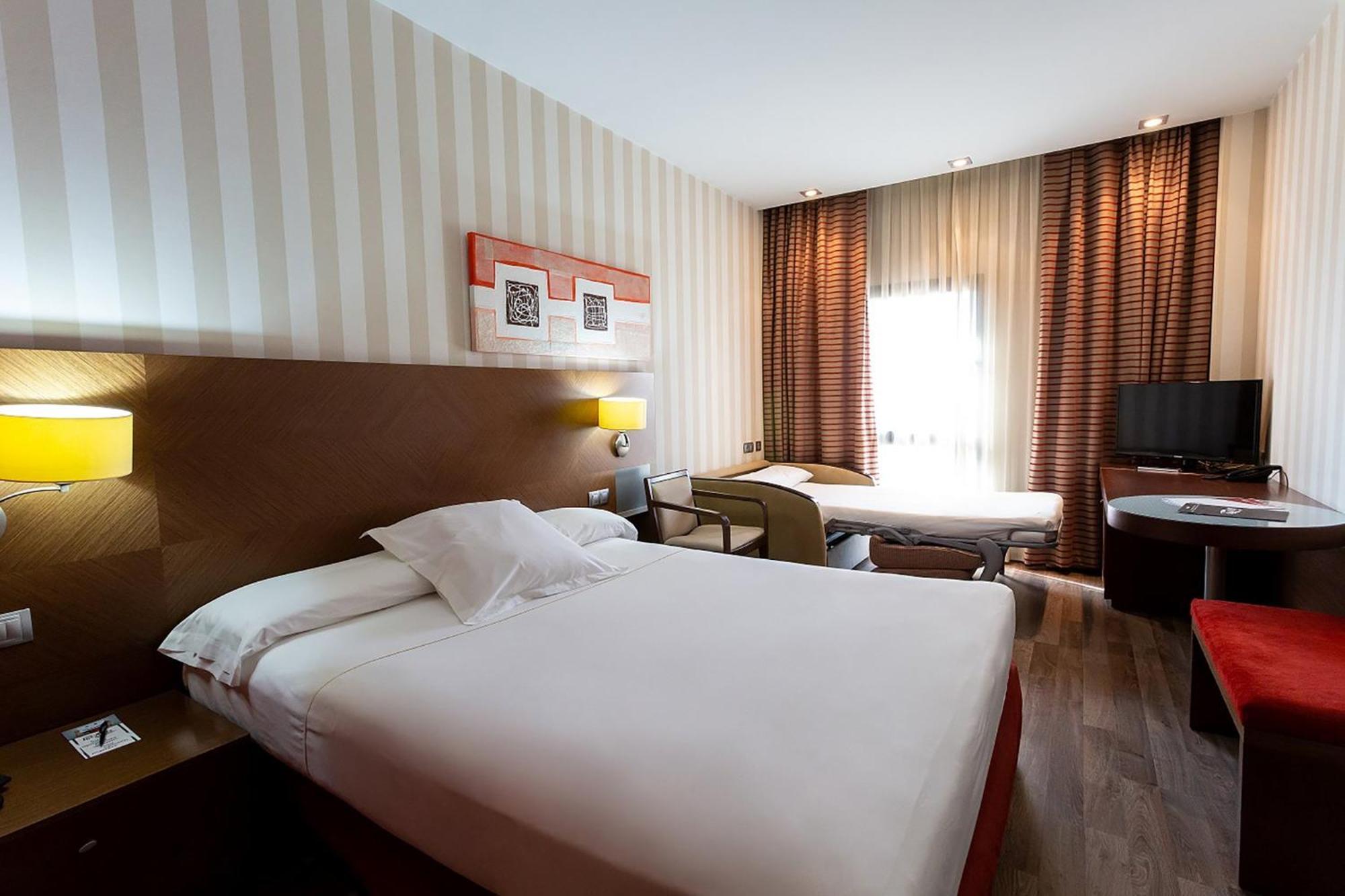 Triple Room,1729989787:JPEG