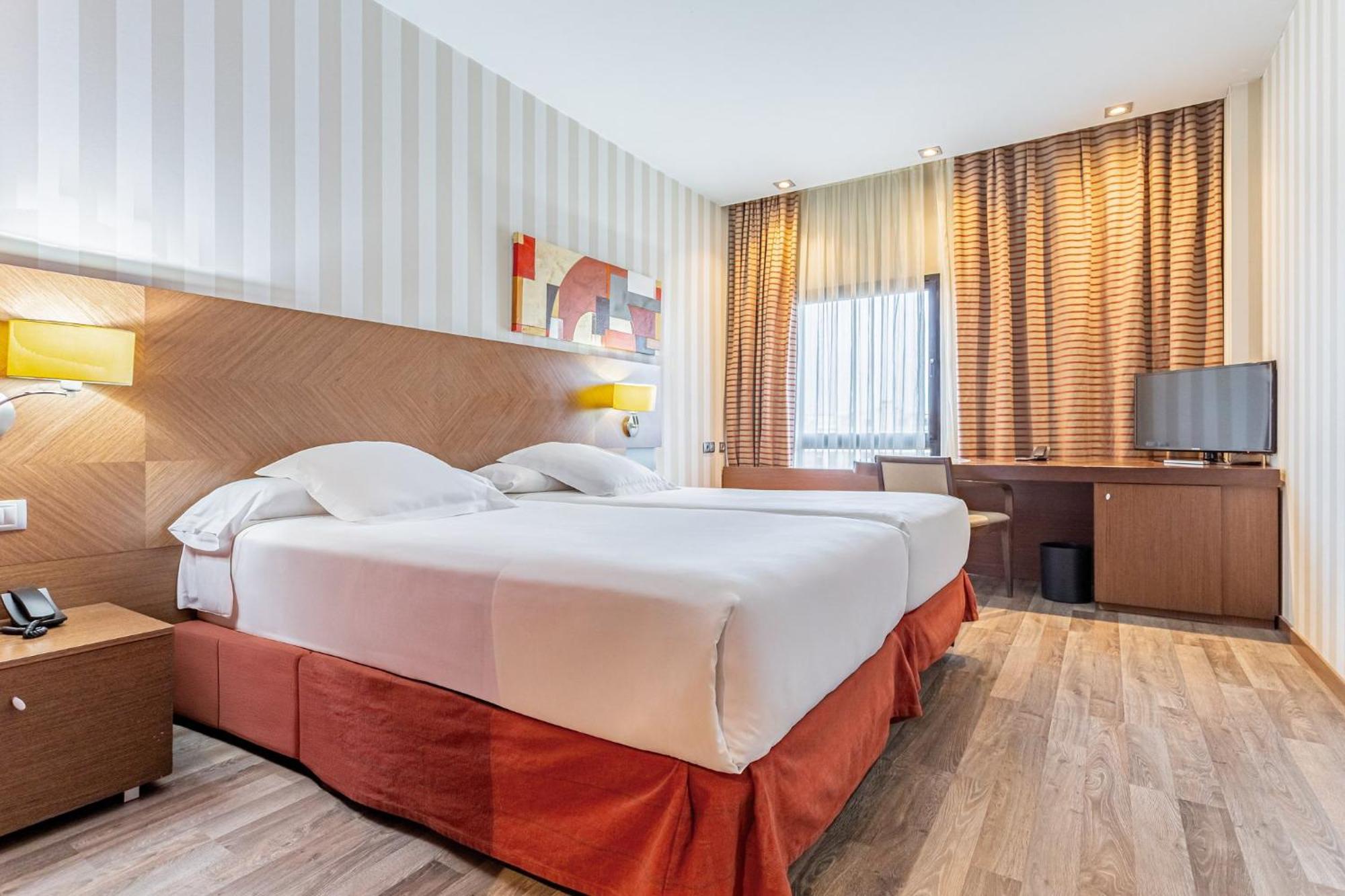 Twin Room,1729989812:JPEG